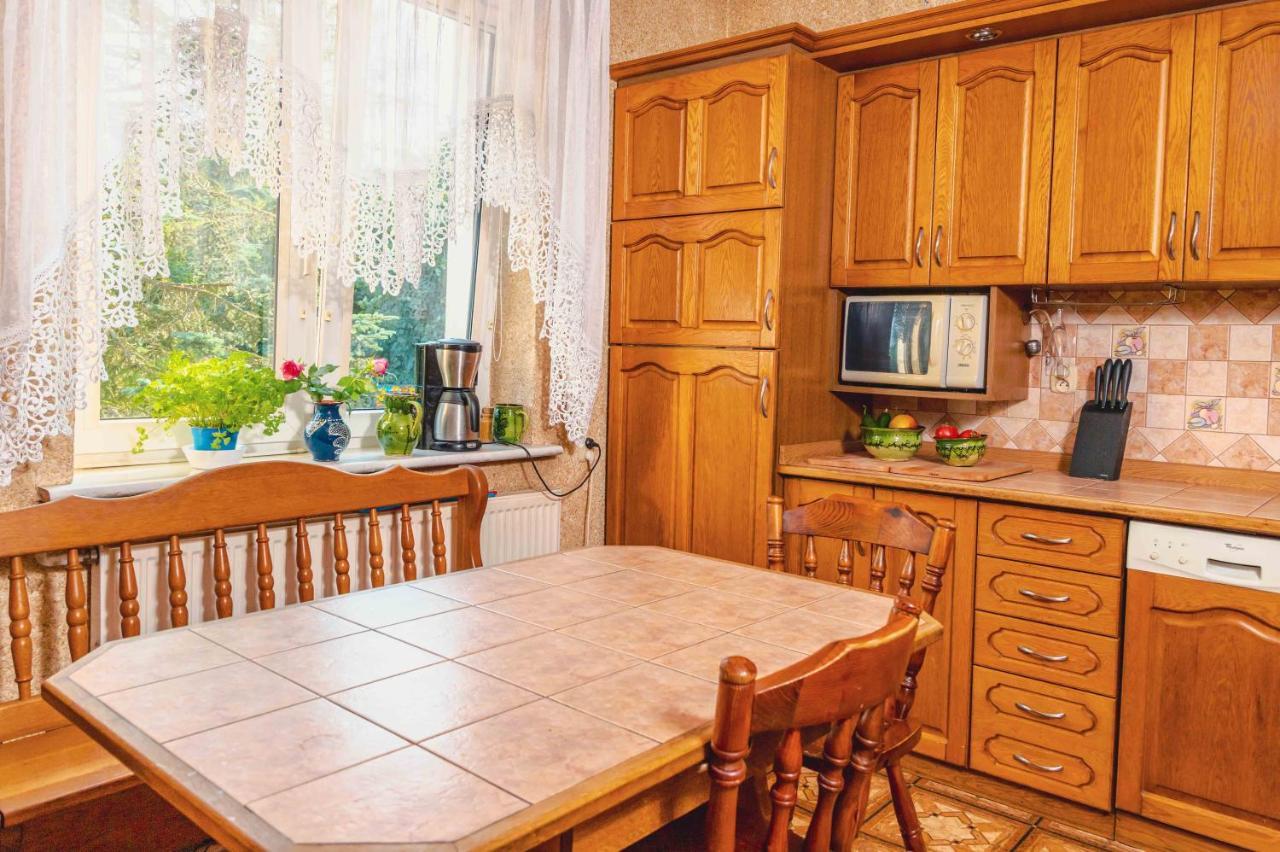 Mira - Mira Pokoje Z Widokiem Na Jezioro Chmielno Exterior photo
