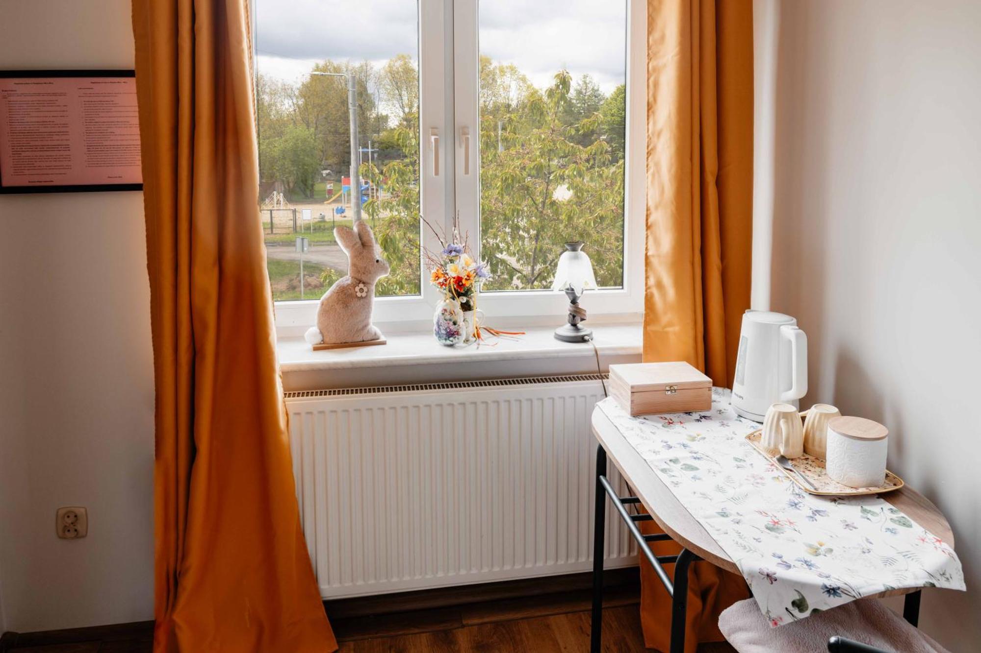 Mira - Mira Pokoje Z Widokiem Na Jezioro Chmielno Exterior photo
